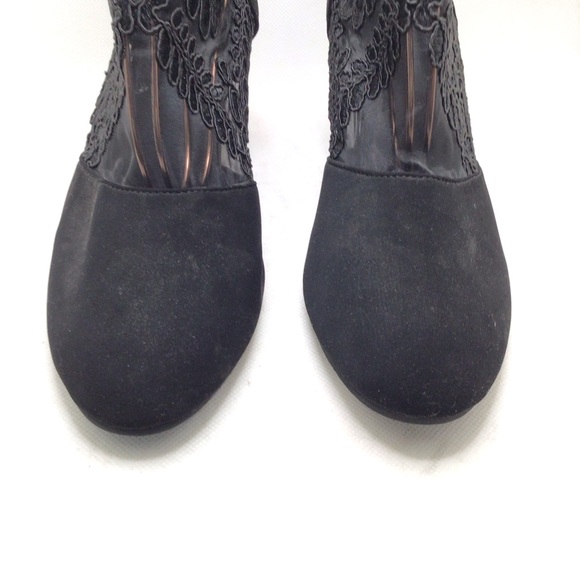 NWOB Womens Black Embroidered Lace Victorian Style Zip Up Booties Size 8.5 - Picture 6 of 13